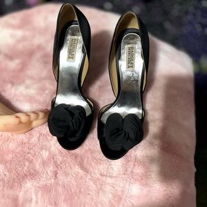 Badgley Mischka satin evening pump. Pre owned, excellent condition.